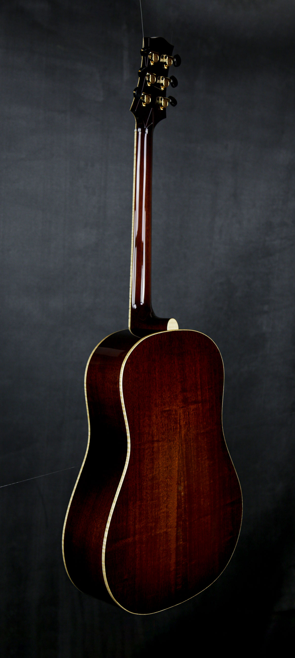 Dreadnought 13-Fret